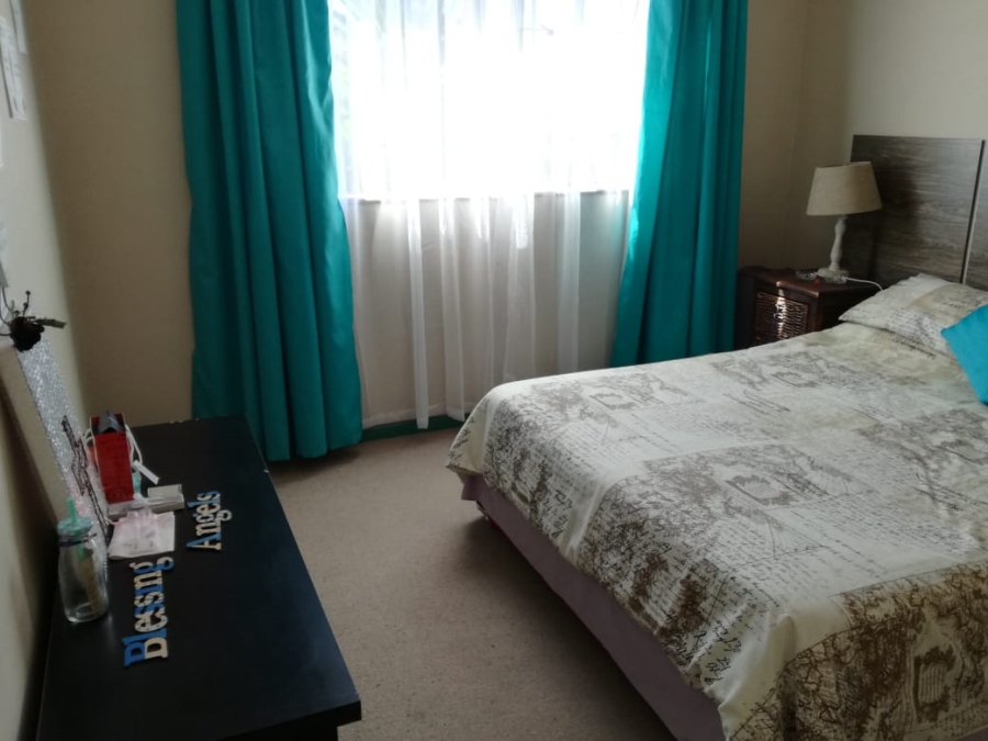 6 Bedroom Property for Sale in Bluewater Bay Western Cape